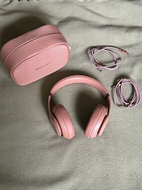 Tan Beats Over-Ear Wireless Headphones with Matching Case